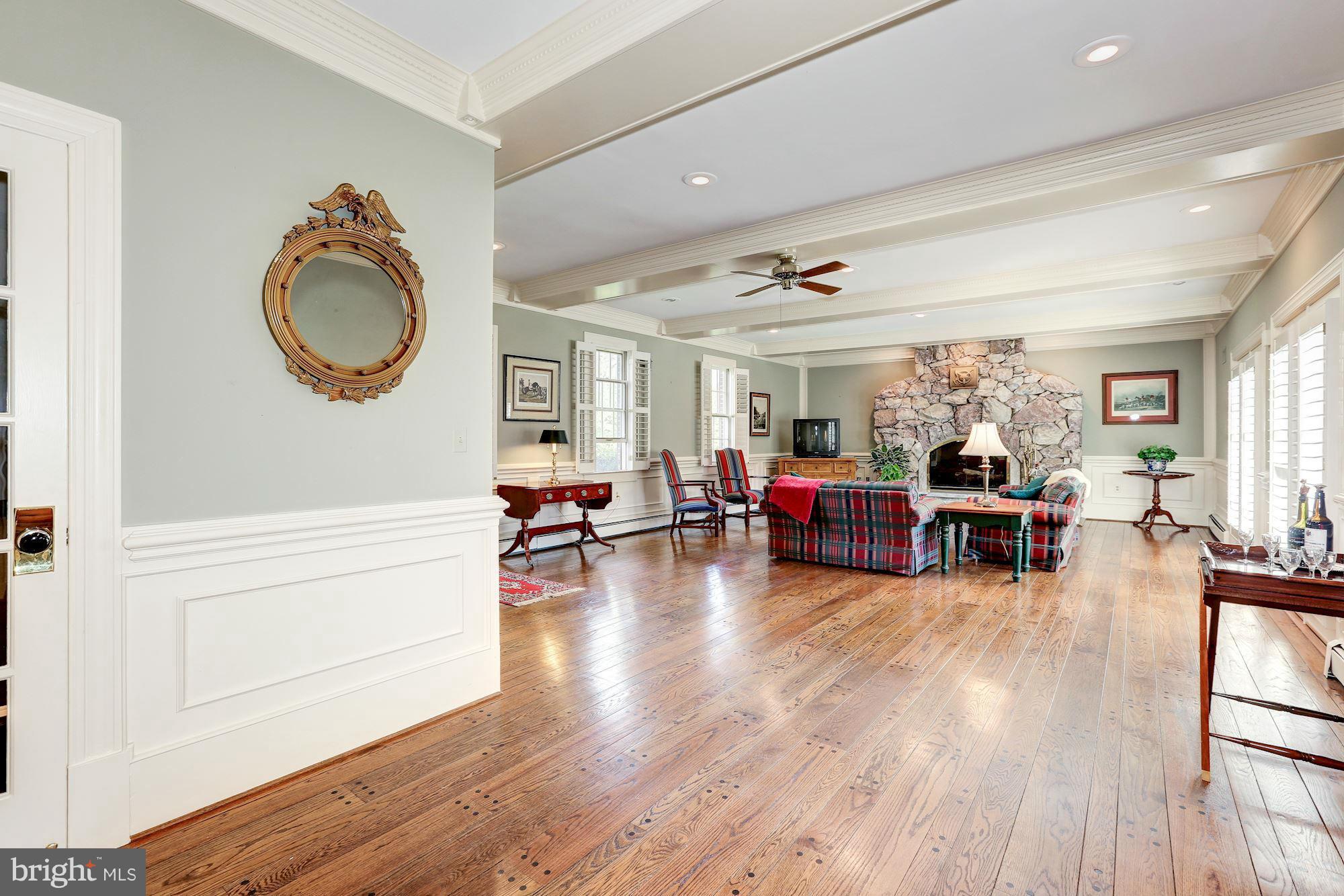 7211 Hawkins Creamery Road Gaithersburg, MD 20882 - Photo 6 of 30 GREAT ROOM