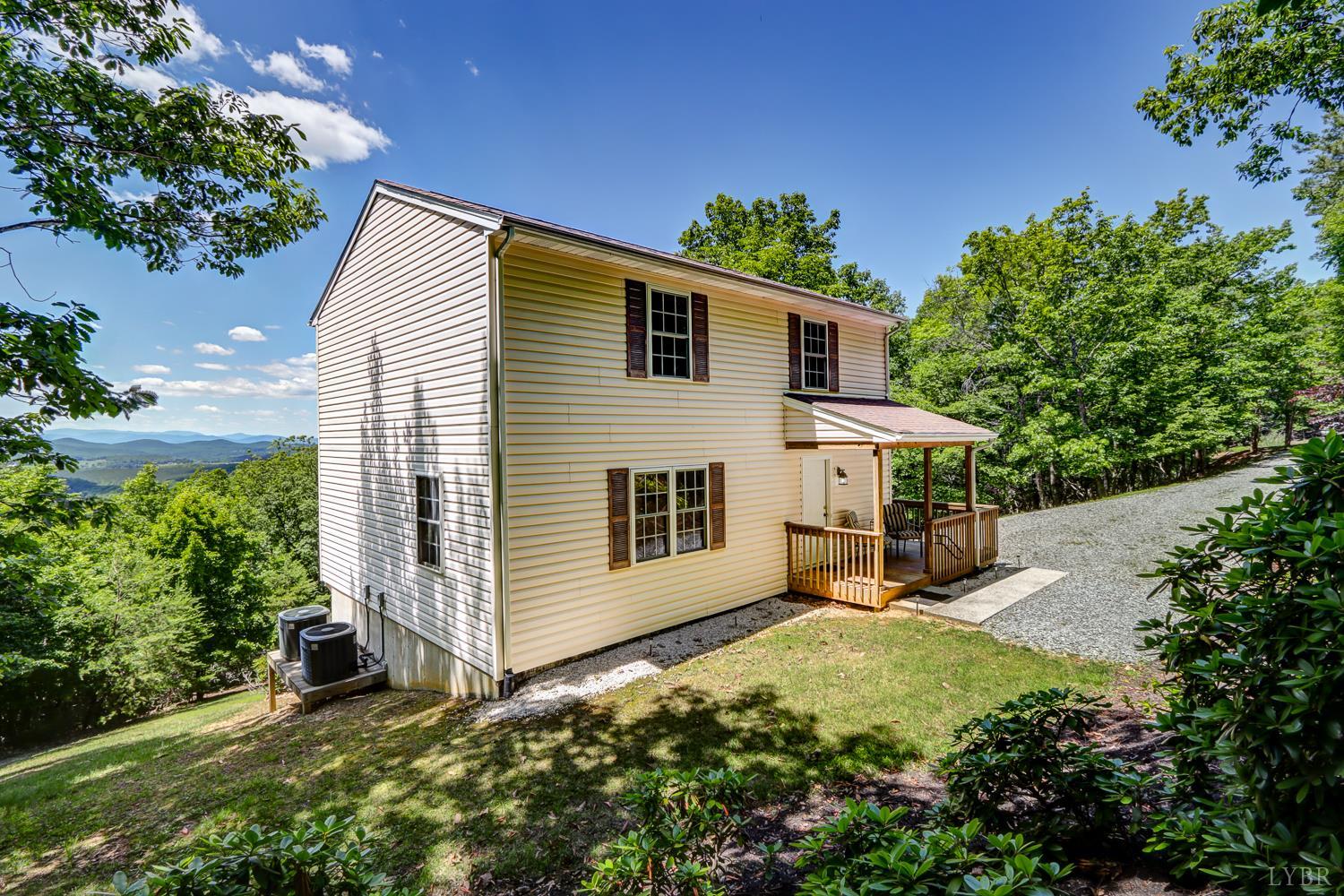 585 Cresthill Road Lynchburg, VA 24504 - Photo 3 of 48