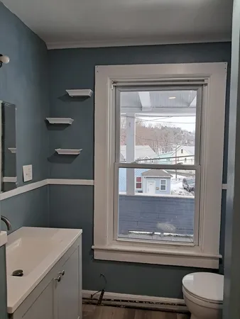 $1,600 | 675 Main Street, Unit 2, Southbridge, MA 01550