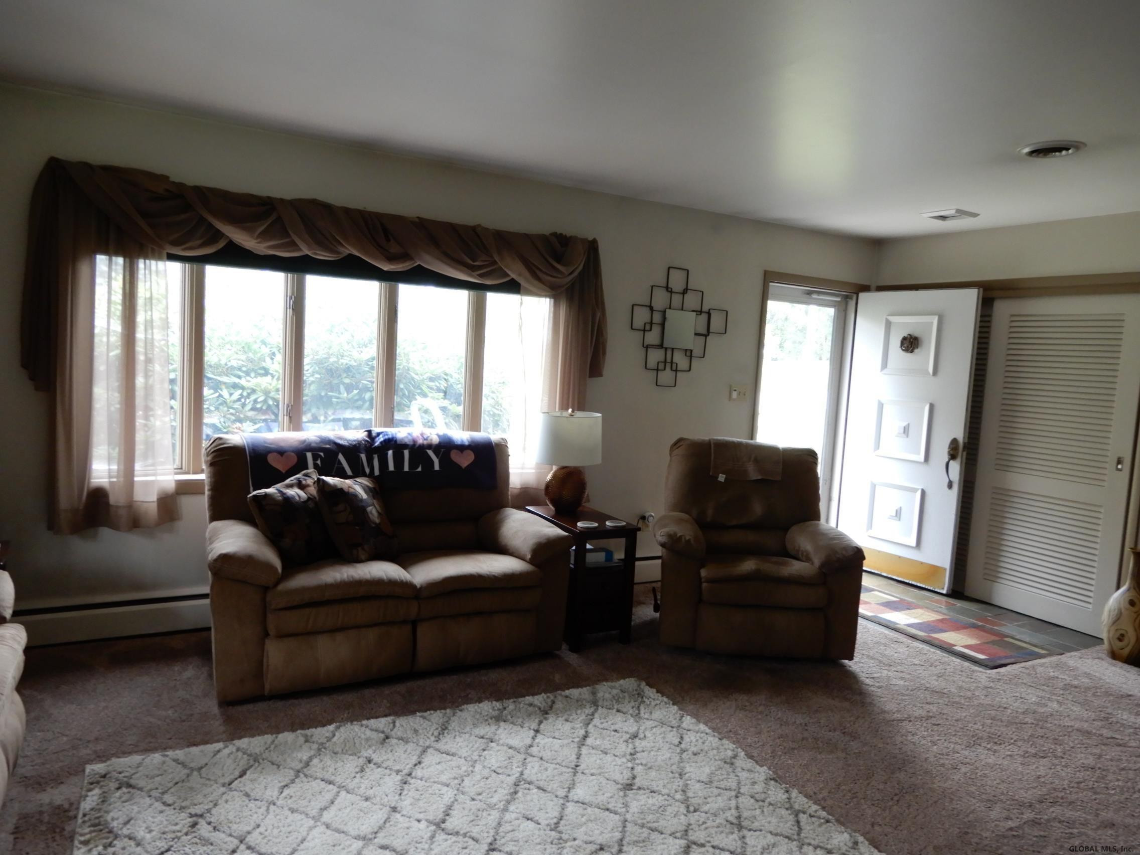 30 Plank Road Brunswick, NY 12182 - Photo 5 of 25 Photo 5