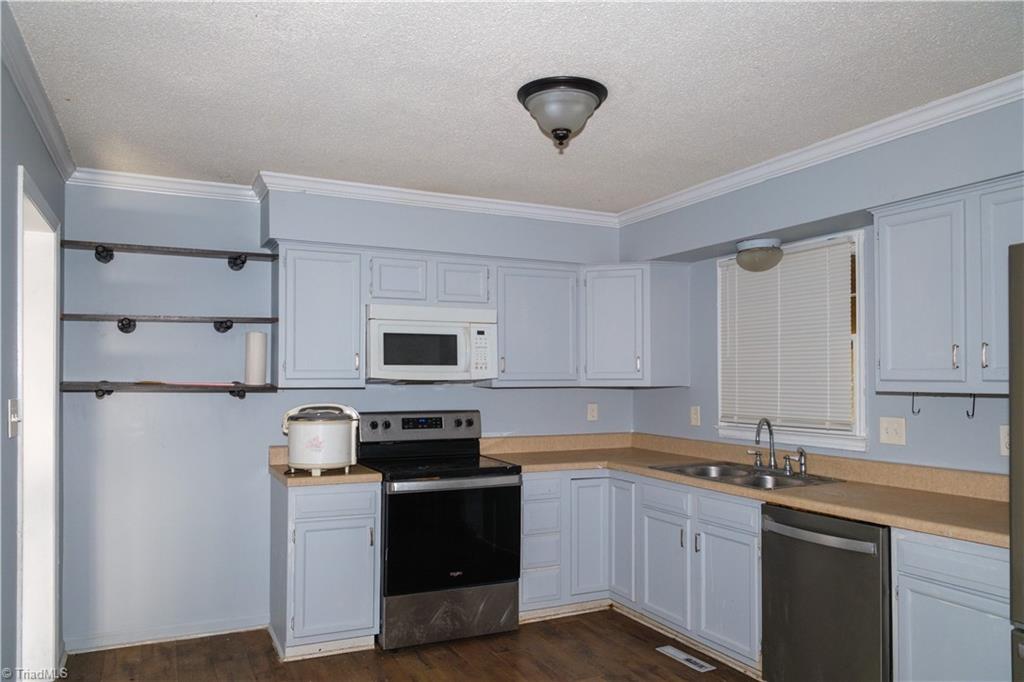 3706 Westfield Street High Point, NC 27265 - Photo 8 of 22