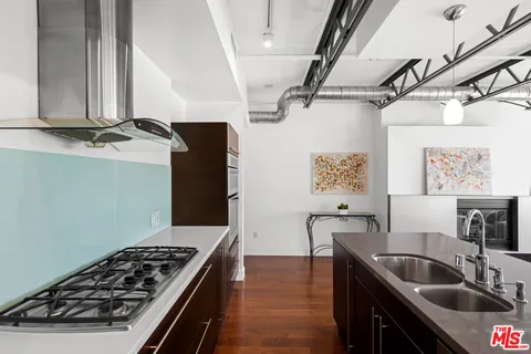 $899,000 | 1250 North Harper Avenue, Unit 414, Los Angeles, CA 90046