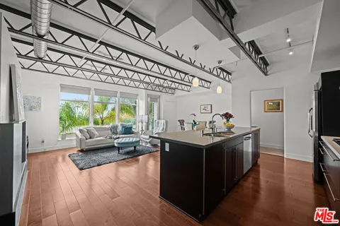 $899,000 | 1250 North Harper Avenue, Unit 414, Los Angeles, CA 90046