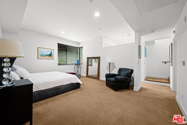 $788,000 | 1250 North Harper Avenue, Unit 414, West Hollywood, CA 90046