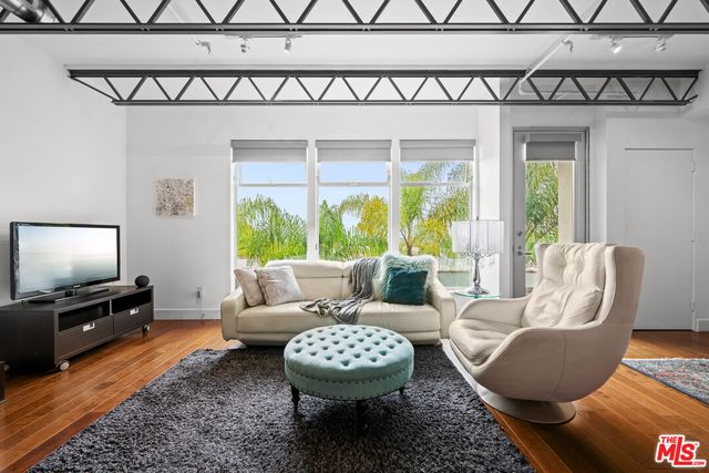 $788,000 | 1250 North Harper Avenue, Unit 414, West Hollywood, CA 90046