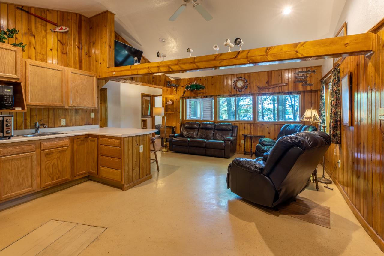 5290 Loop Heights Rhinelander, WI 54501 - Photo 5 of 63 Gallery Image 5