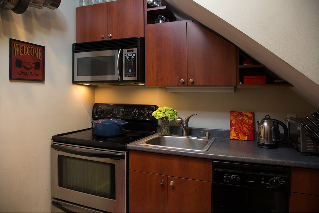 107 Appleton Street, Unit 3 Boston, MA 02116 - Photo 3 of 6 Gallery Image 3