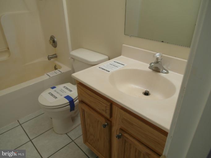 1860 Spohrs Road Berkeley Springs, WV 25411 - Photo 17 of 25 Bath