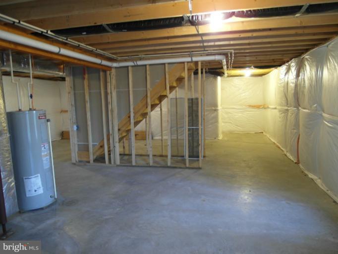 1860 Spohrs Road Berkeley Springs, WV 25411 - Photo 18 of 25 Basement