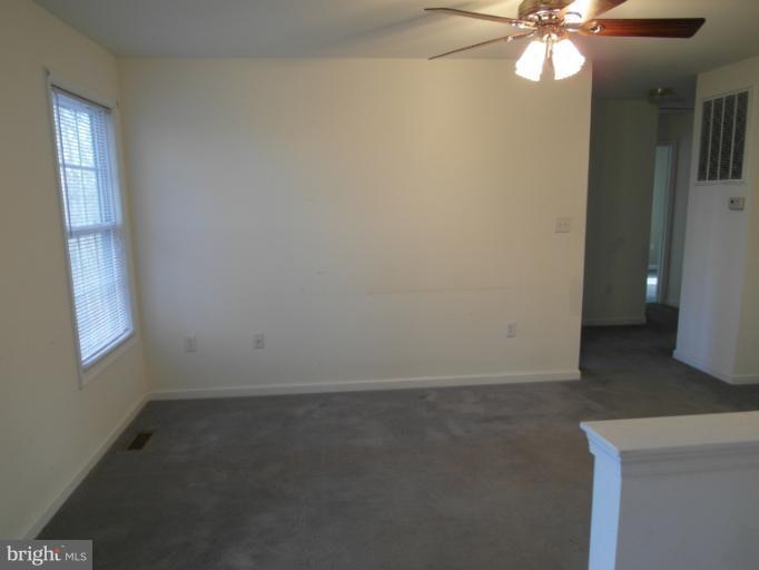 1860 Spohrs Road Berkeley Springs, WV 25411 - Photo 22 of 25 Family Room