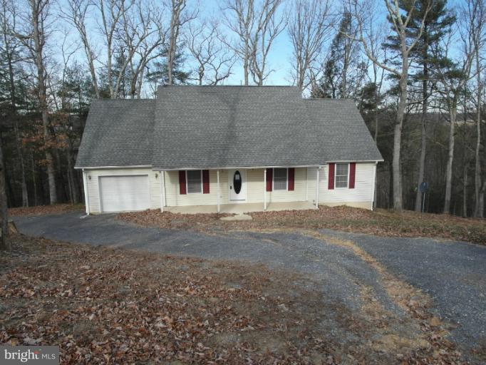1860 Spohrs Road Berkeley Springs, WV 25411 - Photo 25 of 25 Exterior (Front)