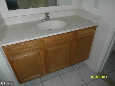1860 Spohrs Road Berkeley Springs, WV 25411 - Photo 10 of 25 Bath (Master)
