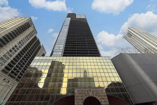 $2,700 | 10 East Ontario Street, Unit 4907, Chicago, IL 60611