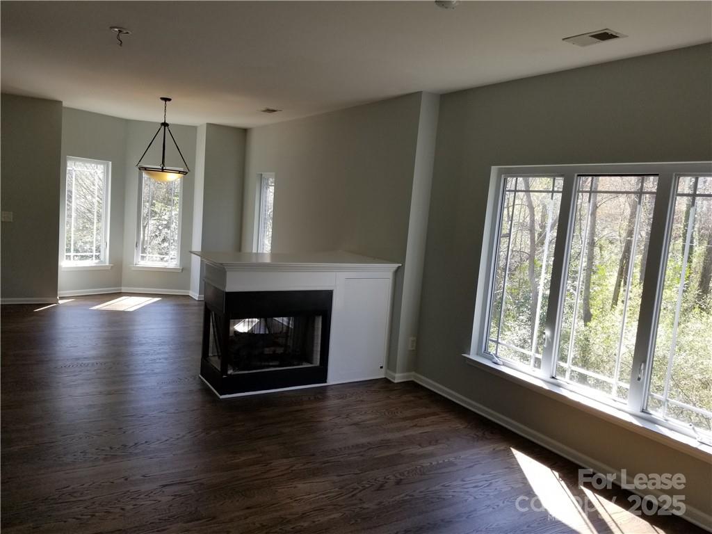 1105 Kurt Court Charlotte, NC 28209 - Photo 4 of 18