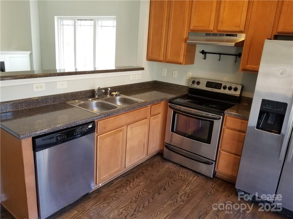 1105 Kurt Court Charlotte, NC 28209 - Photo 8 of 18