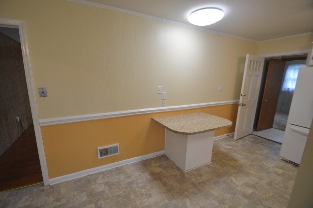 9206 Fairforest Road Spartanburg, SC 29301 - Photo 6 of 25