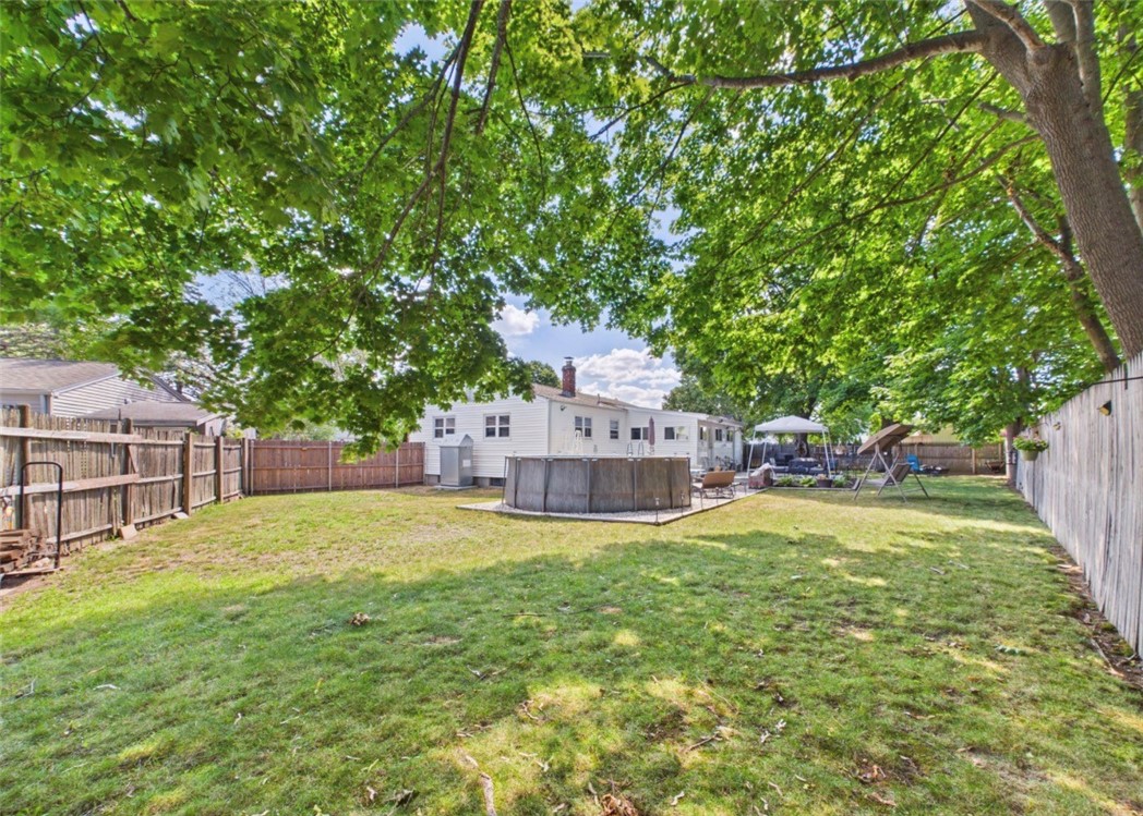 185 Vineyard Road Warwick, RI 02889 - Photo 3 of 20