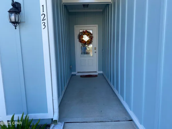 $524,900 | 123 Moonraker Circle, Panama City Beach, FL 32407