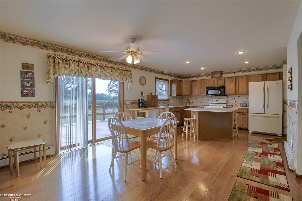 1660 Cochrane Road Allenton, MI 48002 - Photo 11 of 30 Kitchen And Breakfast Noo