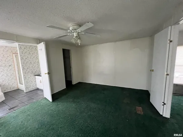 $49,000 | 112 North Old Marion Road, Goreville, IL 62939