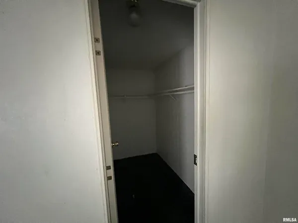 $49,000 | 112 North Old Marion Road, Goreville, IL 62939