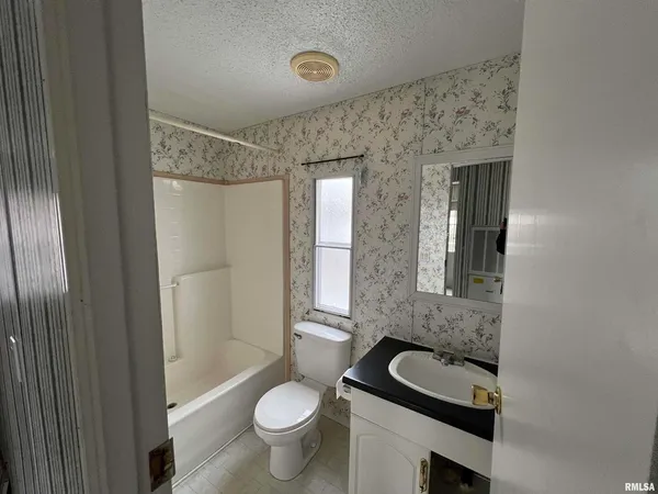 $49,000 | 112 North Old Marion Road, Goreville, IL 62939