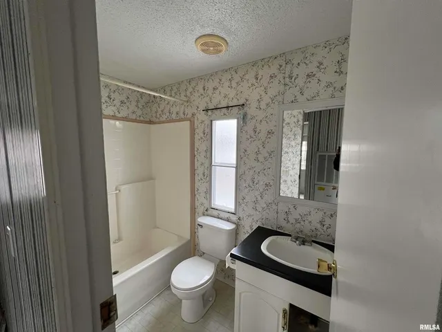 $55,000 | 112 North Old Marion Road, Goreville, IL 62939