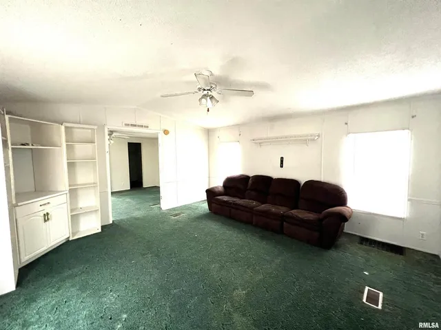 $55,000 | 112 North Old Marion Road, Goreville, IL 62939