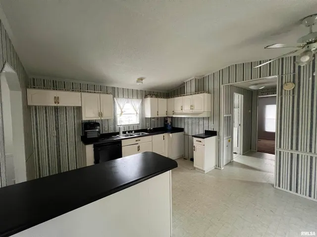 $55,000 | 112 North Old Marion Road, Goreville, IL 62939