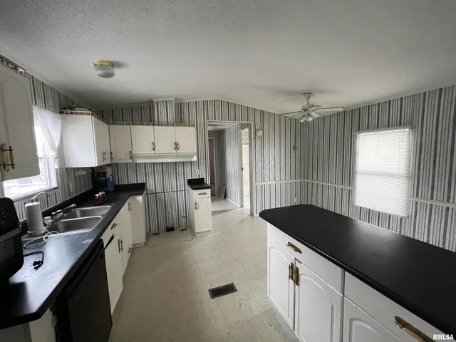 $55,000 | 112 North Old Marion Road, Goreville, IL 62939