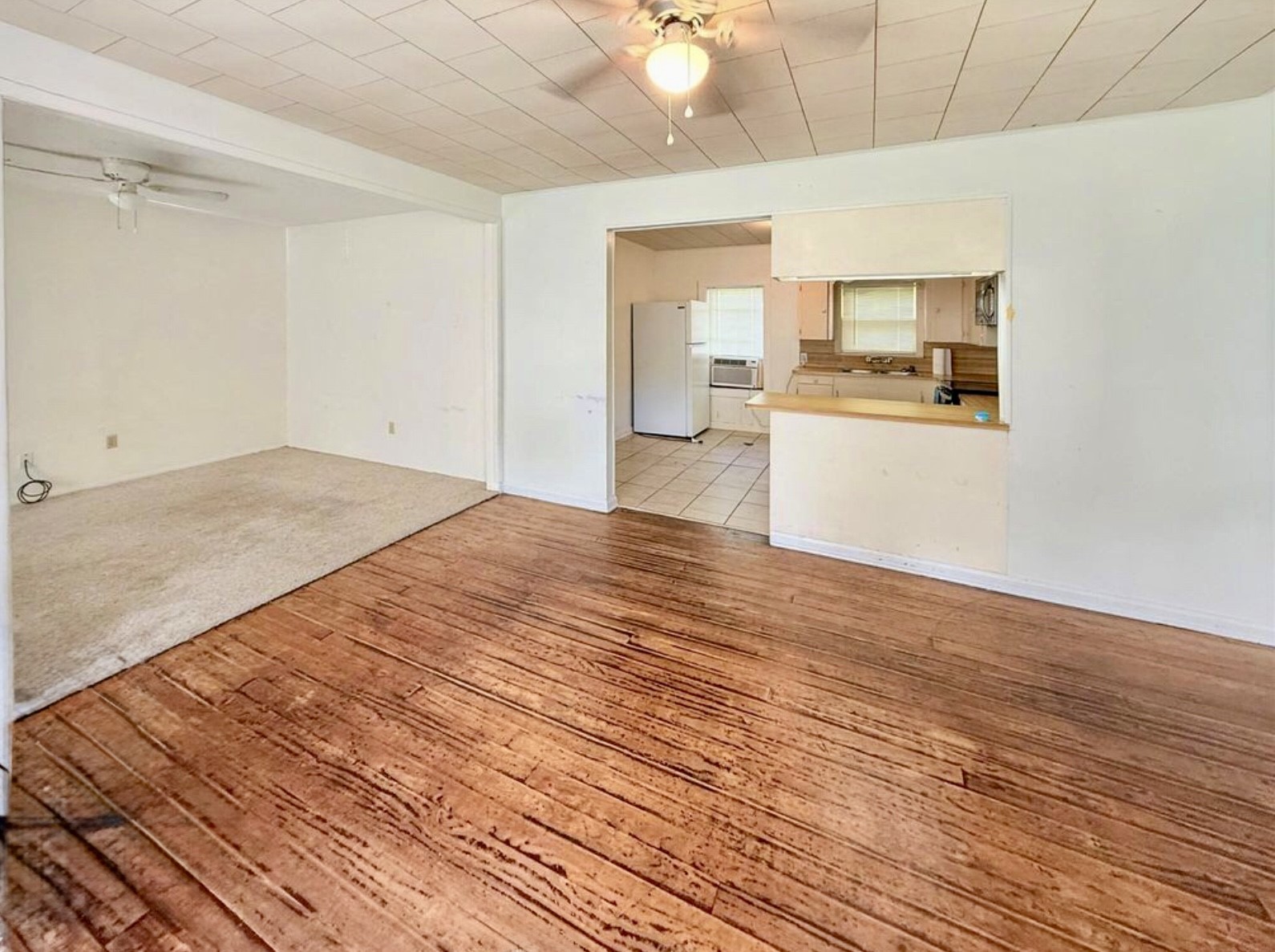 416 North Tinsley Street Angleton, TX 77515 - Photo 4 of 11