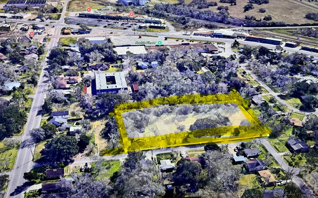 $265,000 | 416 North Tinsley Street, Angleton, TX 77515