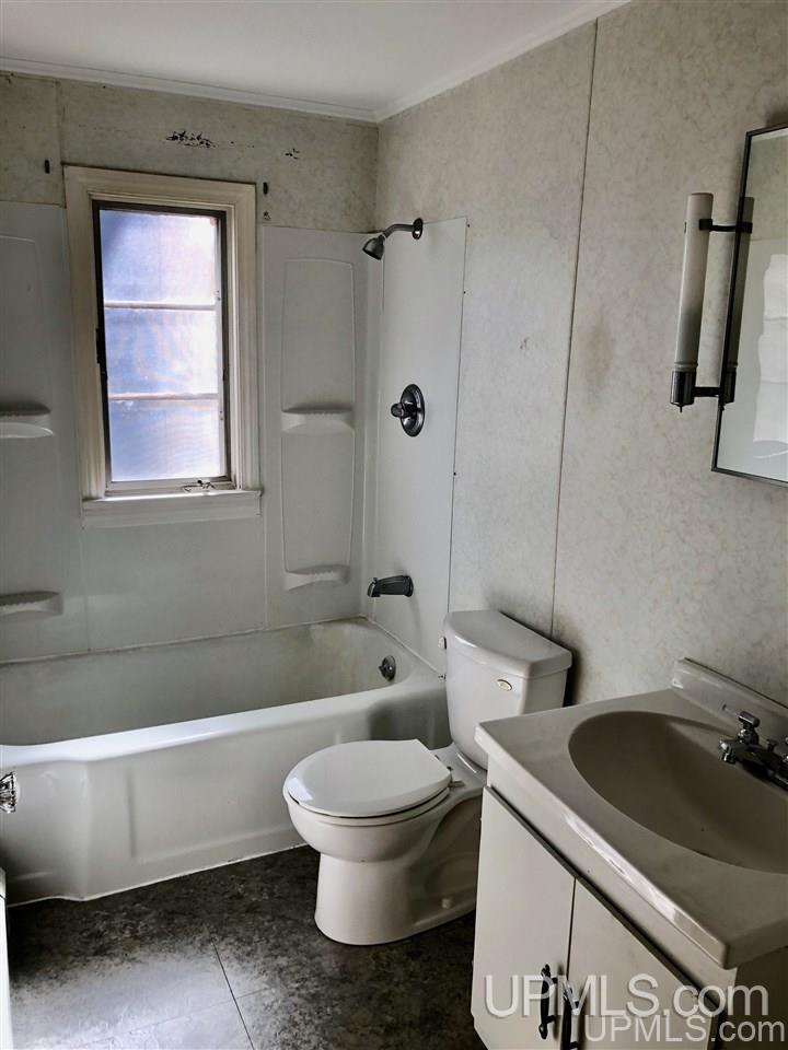 108 Ridge Street Negaunee, MI 49866 - Photo 8 of 22 Gallery Image 8