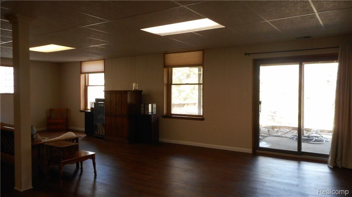 141 Coachlamp Road Rochester, MI 48306 - Photo 36 of 52 Coachlamp 034.JPG