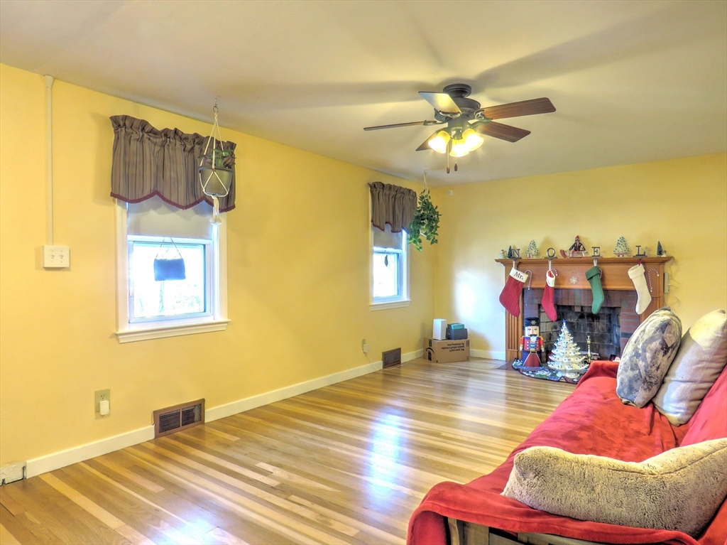 38 Levin Road Rockland, MA 02370 - Photo 11 of 21 Gallery Image 11