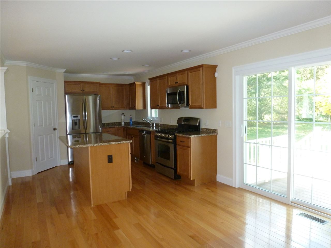 137 Little River Road Hampton, NH 03842 - Photo 8 of 32