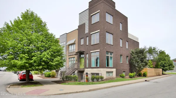 $595,000 | 415 Hancock Green Place, Unit 101201, Louisville, KY 40202