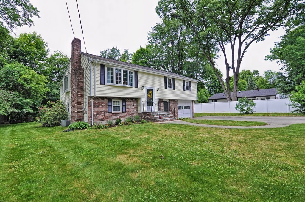 25 Winslow Road Sharon, MA 02067 - Photo 3 of 30 Gallery Image 3