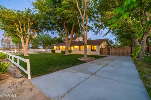 $499,990 | 8556 Avenue E8 W Lancaster Ca West, Lancaster, CA 93536