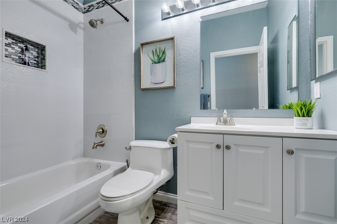 2238 Ramsgate Drive Henderson, NV 89074 - Photo 21 of 23 Guest bathroom