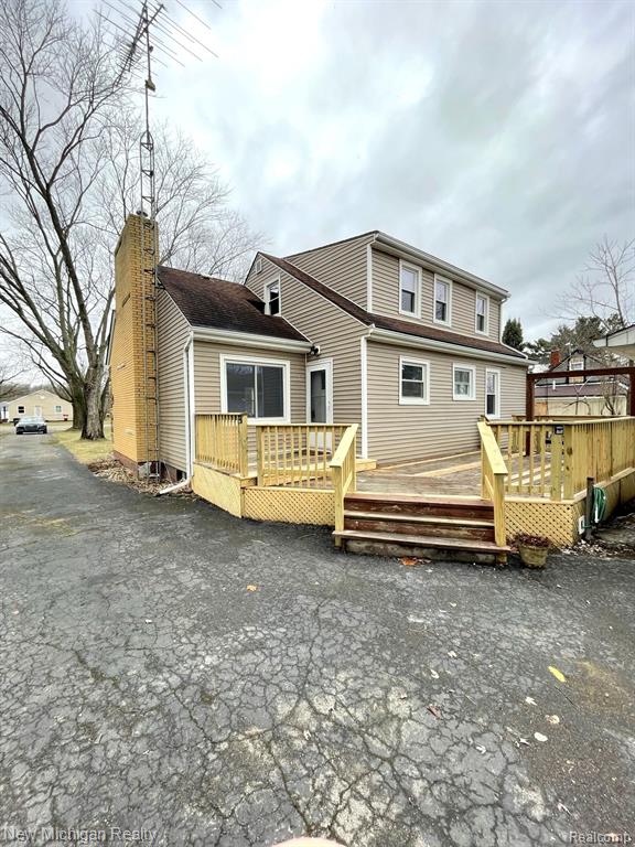 4060 Center Road Flint, MI 48506 - Photo 7 of 27