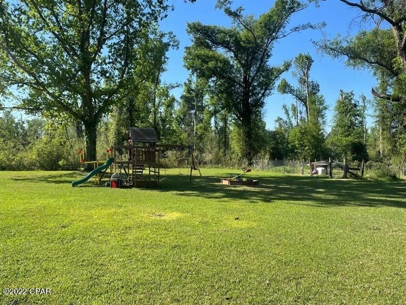 2260 Fairview Road Marianna, FL 32448 - Photo 11 of 31