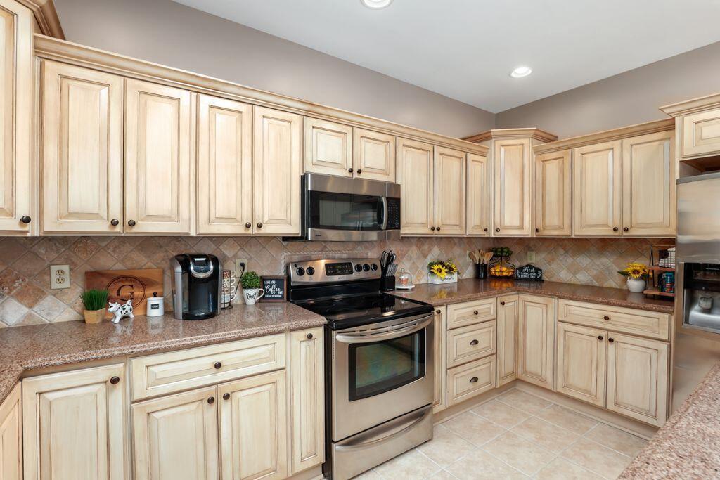 1167 Ridge Road Northeast Lancaster, OH 43130 - Photo 18 of 85 Kitchen