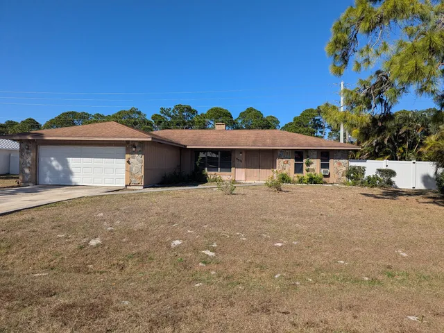 $269,900 | 5511 Paleo Pines Circle, Fort Pierce, FL 34951