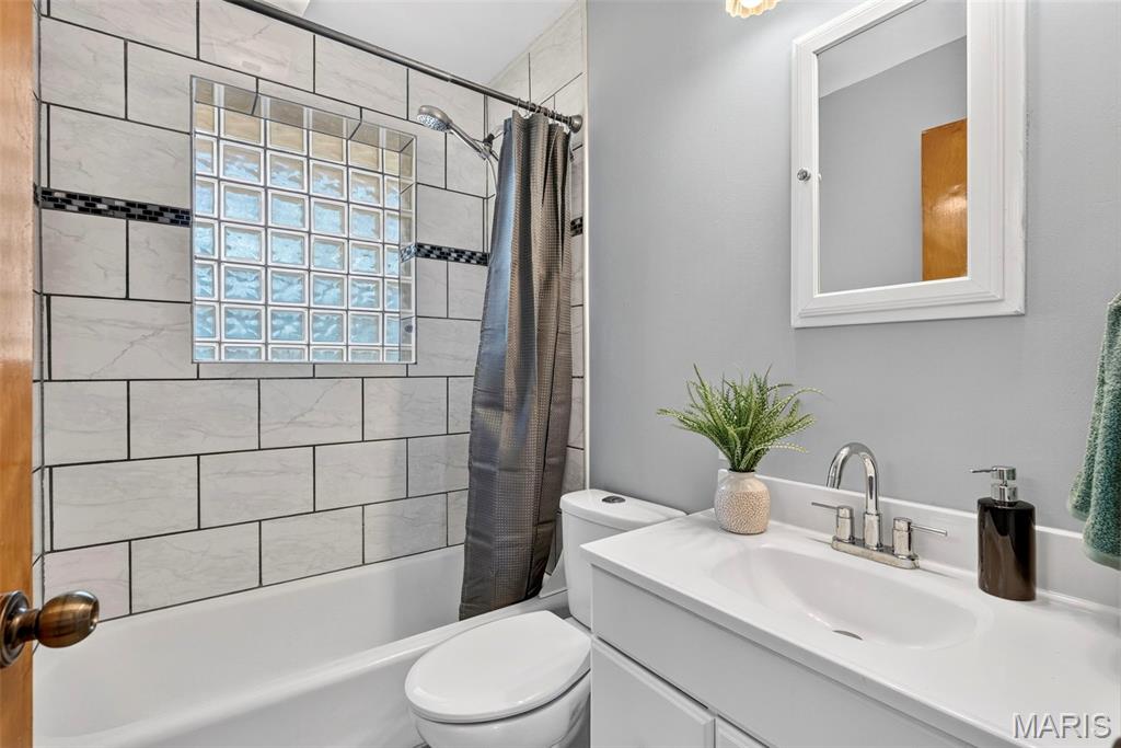 10940 Tesson Ferry Road St. Louis, MO 63123 - Photo 23 of 42