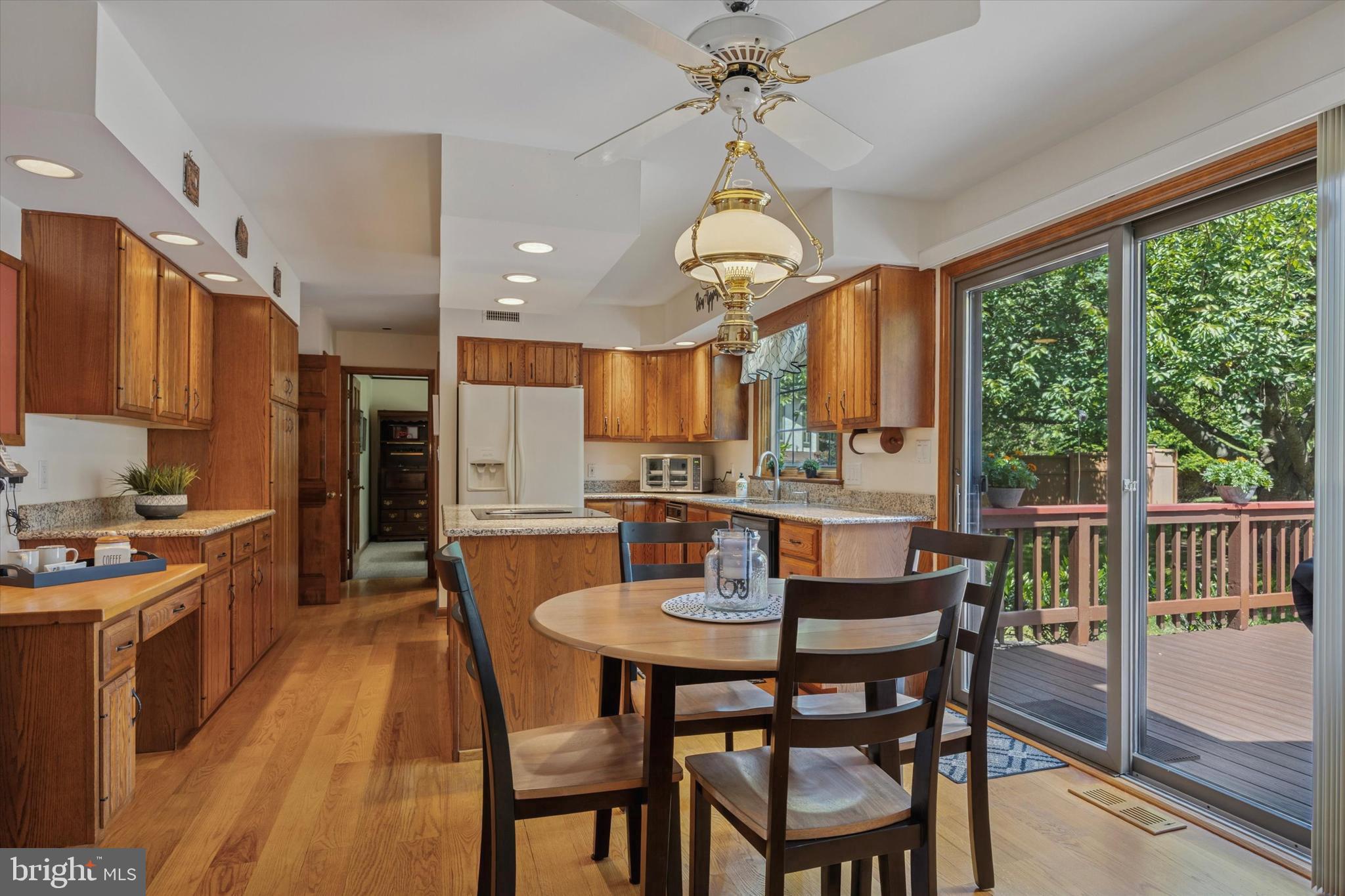 773 Beatty View Road Springfield, PA 19064 - Photo 15 of 66 Fabulous Eat-In Kitchen with ceiling fan