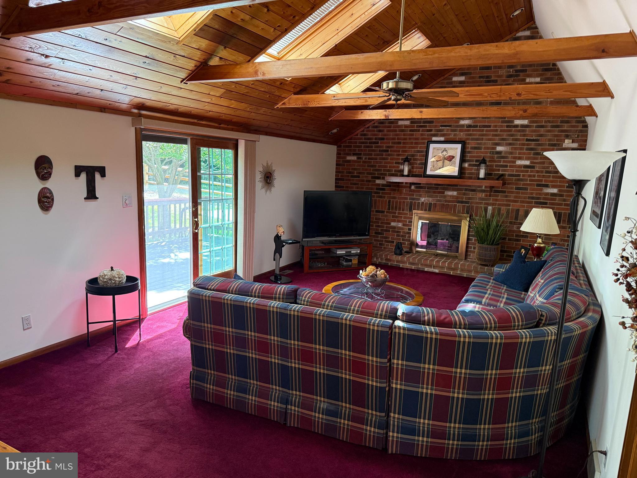 773 Beatty View Road Springfield, PA 19064 - Photo 23 of 66 Plenty of space to relax or entertain