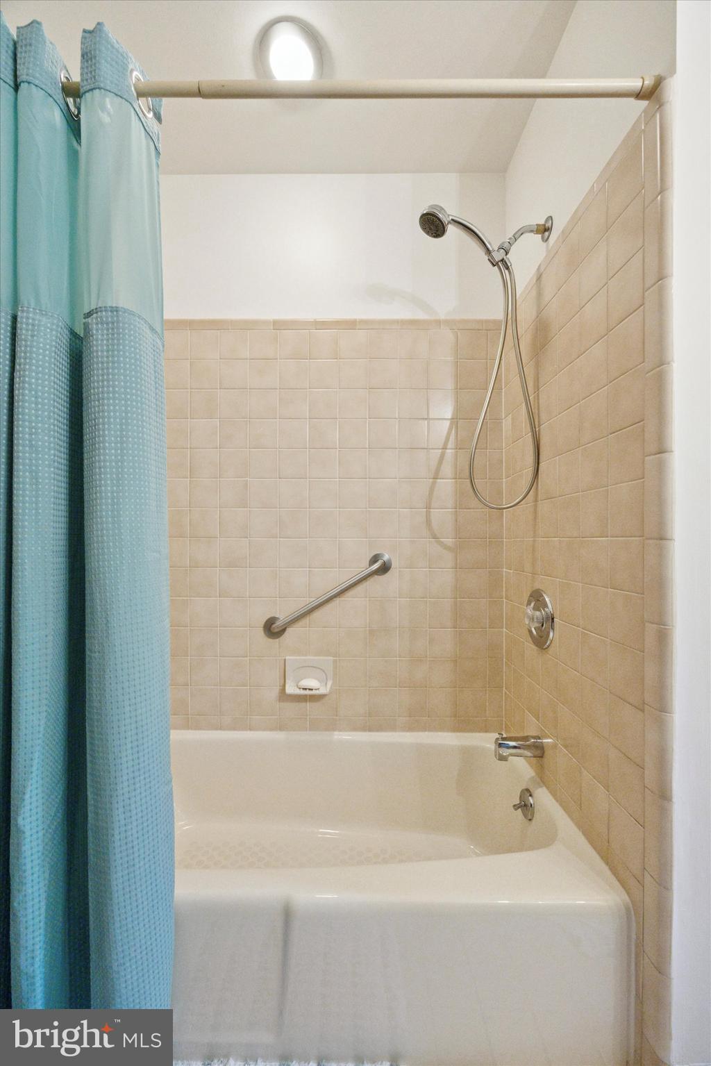773 Beatty View Road Springfield, PA 19064 - Photo 43 of 66 Full tiled Tub/shower