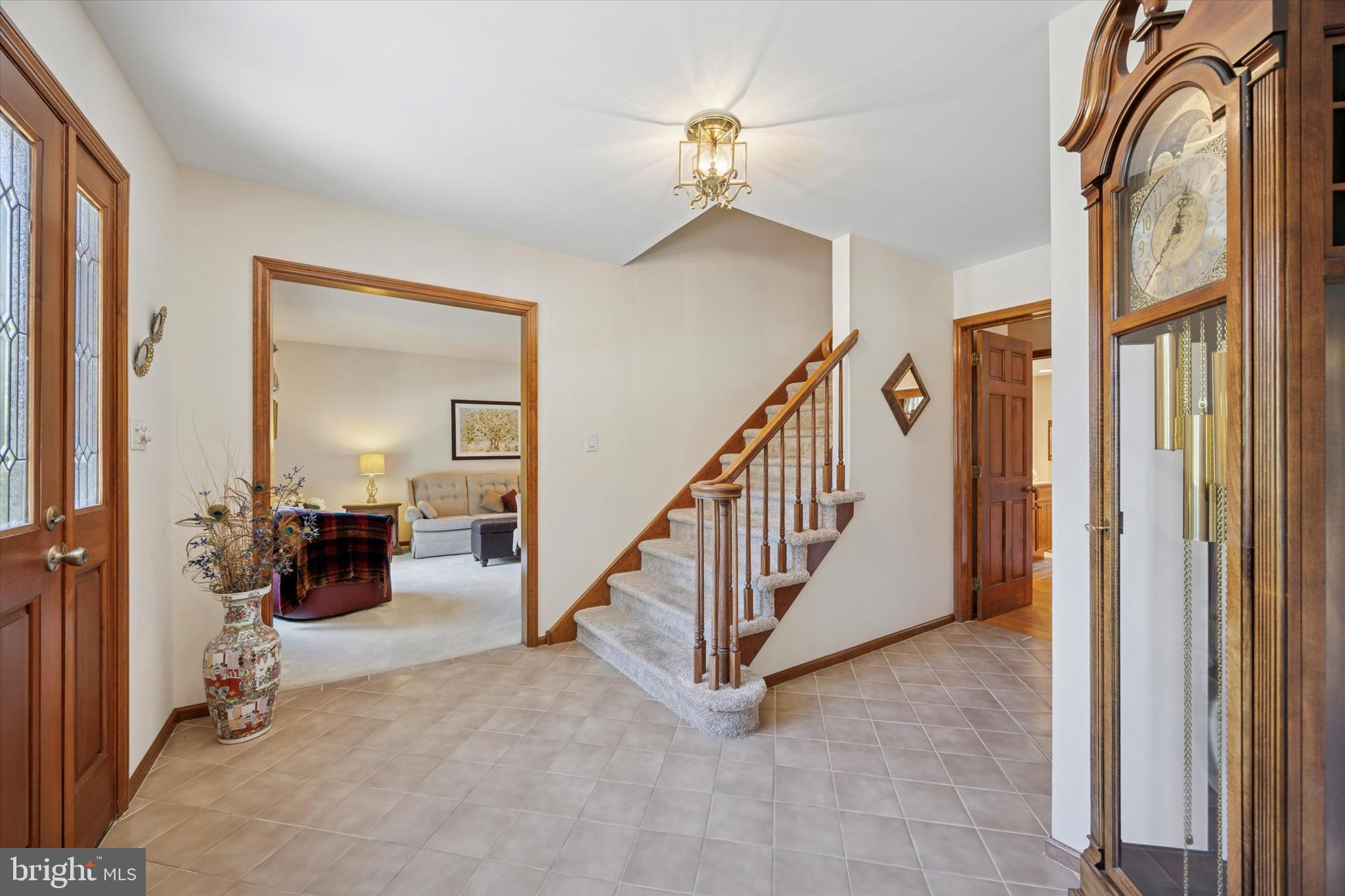 773 Beatty View Road Springfield, PA 19064 - Photo 7 of 66 Great Flow to Living room, kitchen & dining room