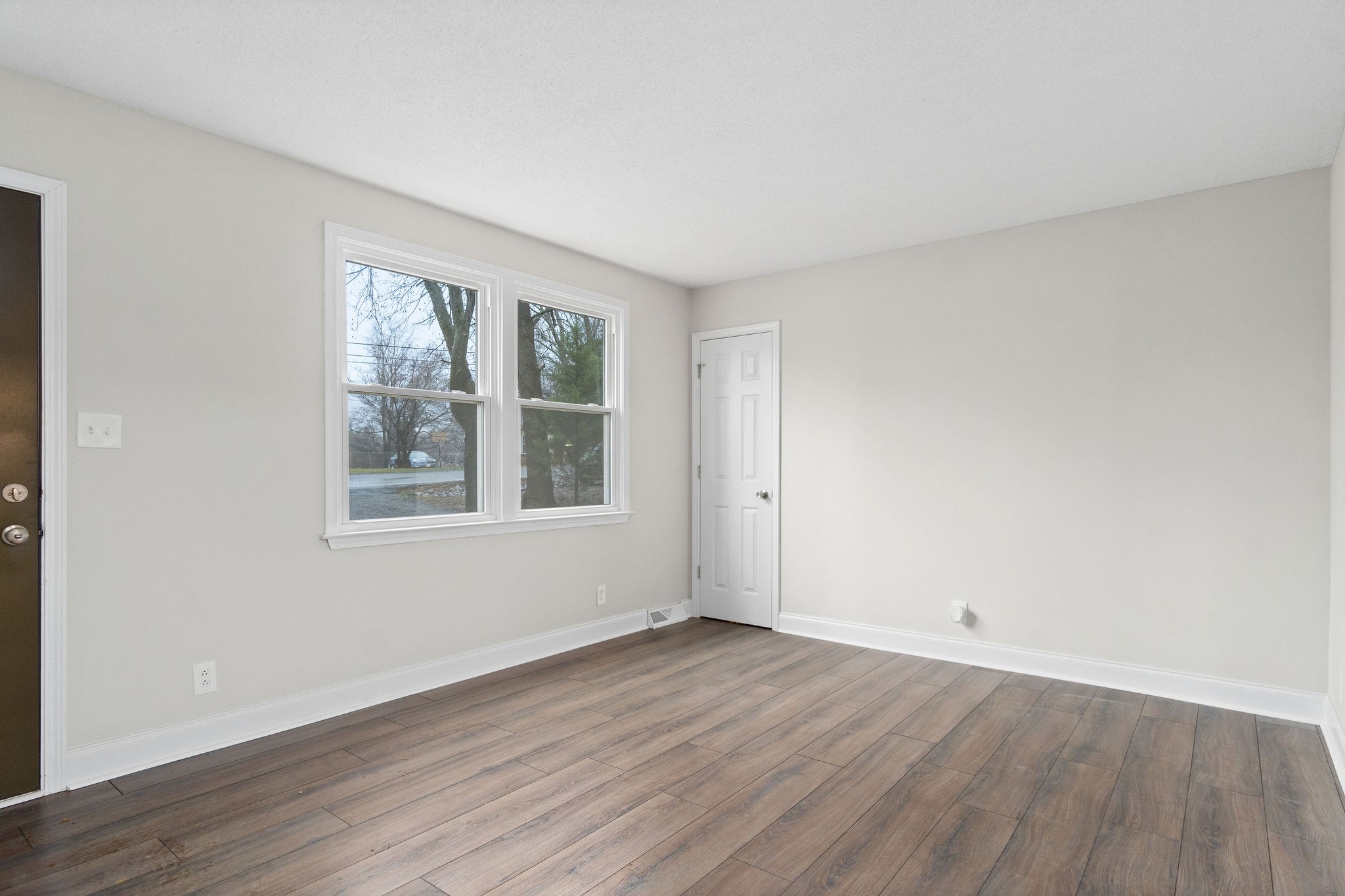 803 Pollard Road Clarksville, TN 37042 - Photo 7 of 31 Gallery Image 7